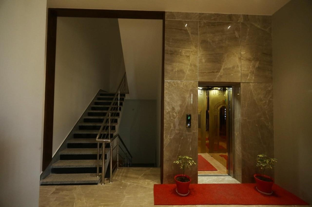 Pine Regency - Aravali'S Peak View Hotel Udaipur Ngoại thất bức ảnh