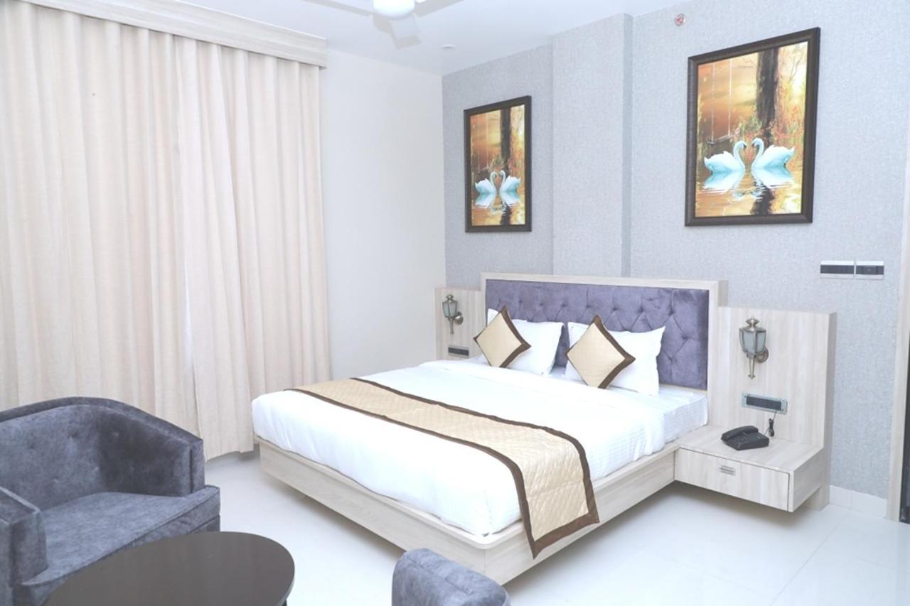 Pine Regency - Aravali'S Peak View Hotel Udaipur Ngoại thất bức ảnh