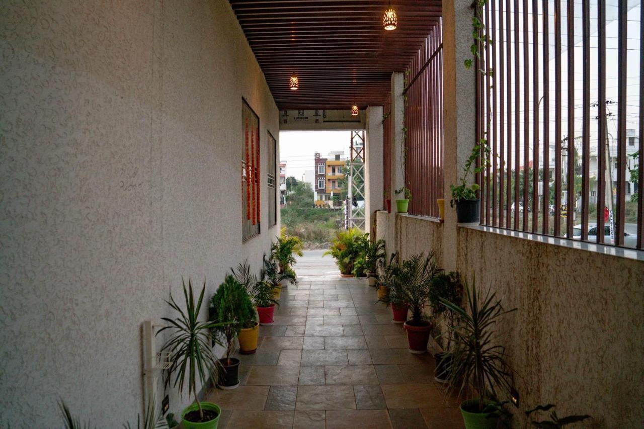 Pine Regency - Aravali'S Peak View Hotel Udaipur Ngoại thất bức ảnh