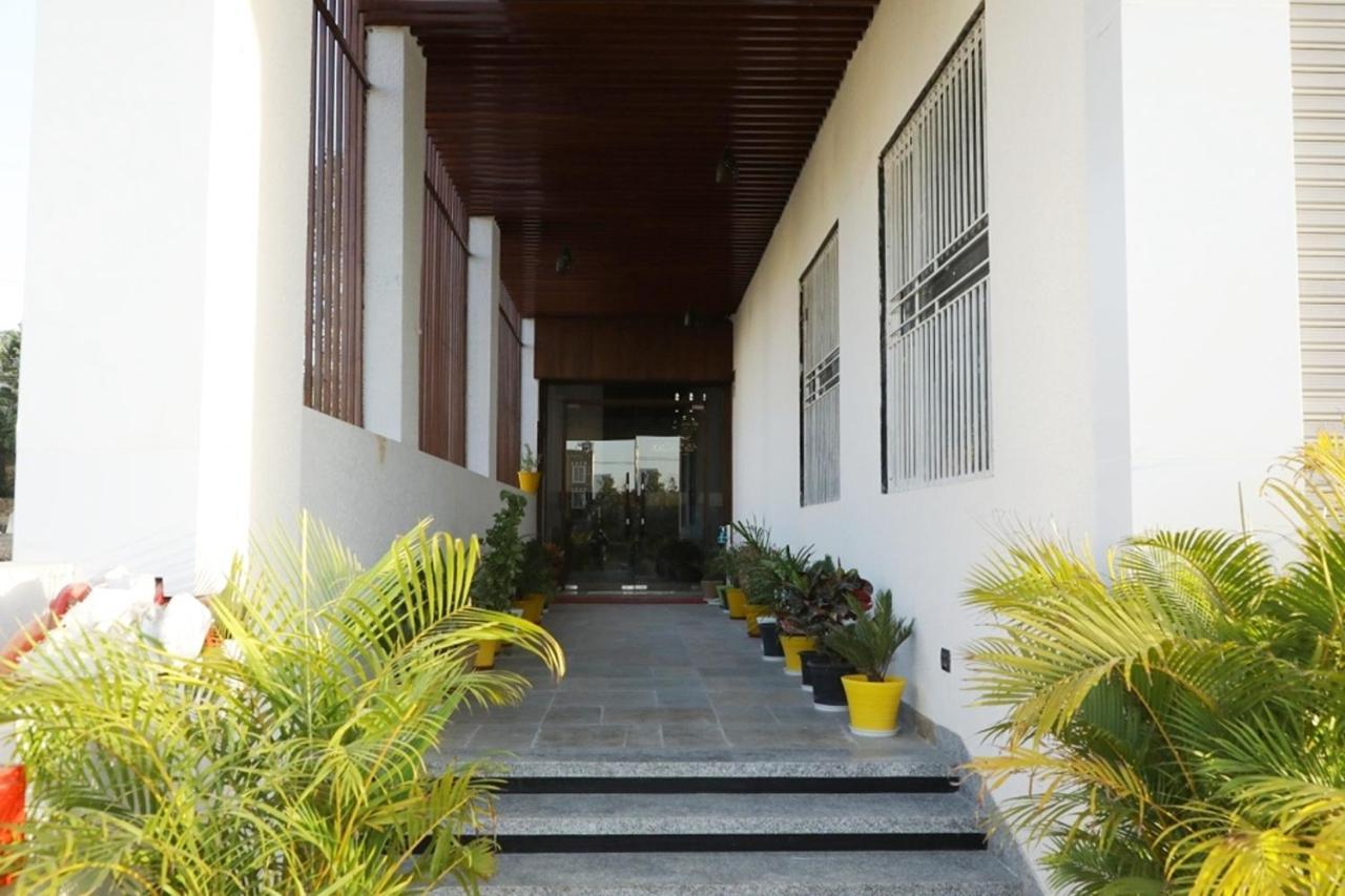 Pine Regency - Aravali'S Peak View Hotel Udaipur Ngoại thất bức ảnh